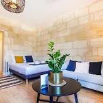 Magnifiques - Face A La Gare Apartment *