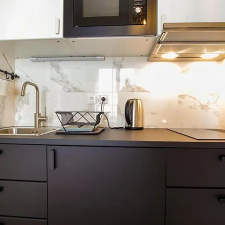 - Centre Gare Apartment *