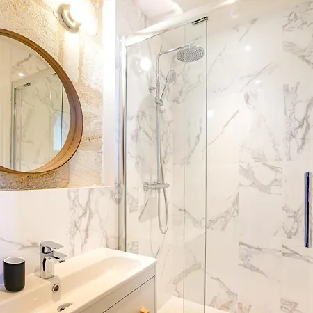 - Centre Gare Apartment