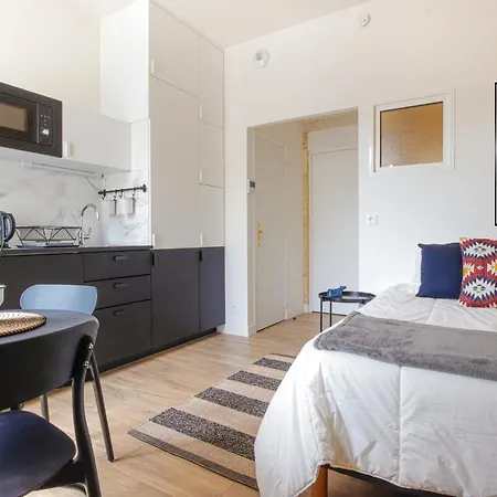 - Centre Gare Apartment