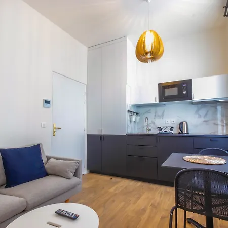 - Centre Gare Apartment