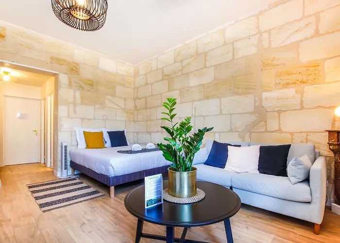 Magnifiques - Face A La Gare Apartment *