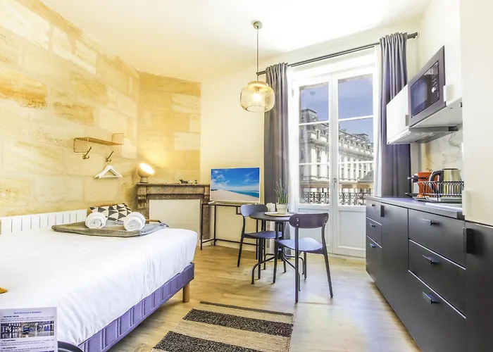 Magnifiques - Face A La Gare Apartment