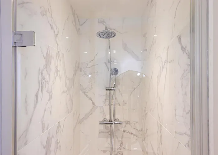 Magnifiques - Face A La Gare